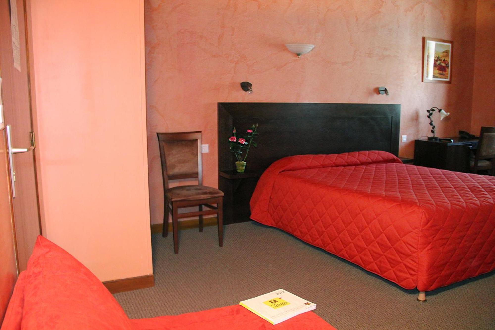 Logis Des Trois Maures Hotel Couches Buitenkant foto