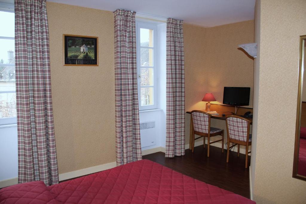 Logis Des Trois Maures Hotel Couches Kamer foto