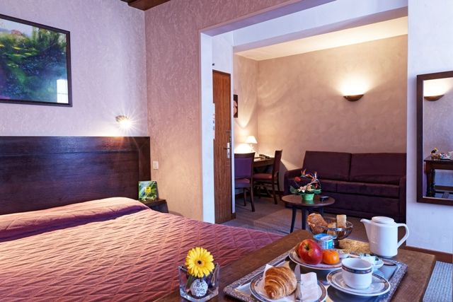 Logis Des Trois Maures Hotel Couches Buitenkant foto